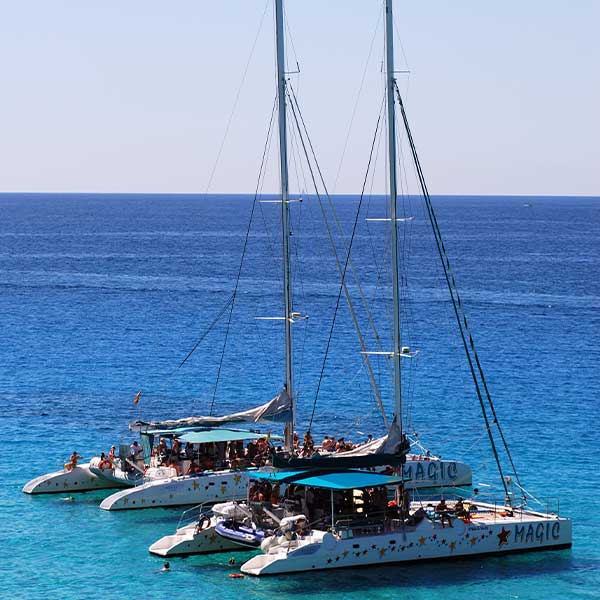 Magic Catamarans - Excursiones en catamarán por Mallorca