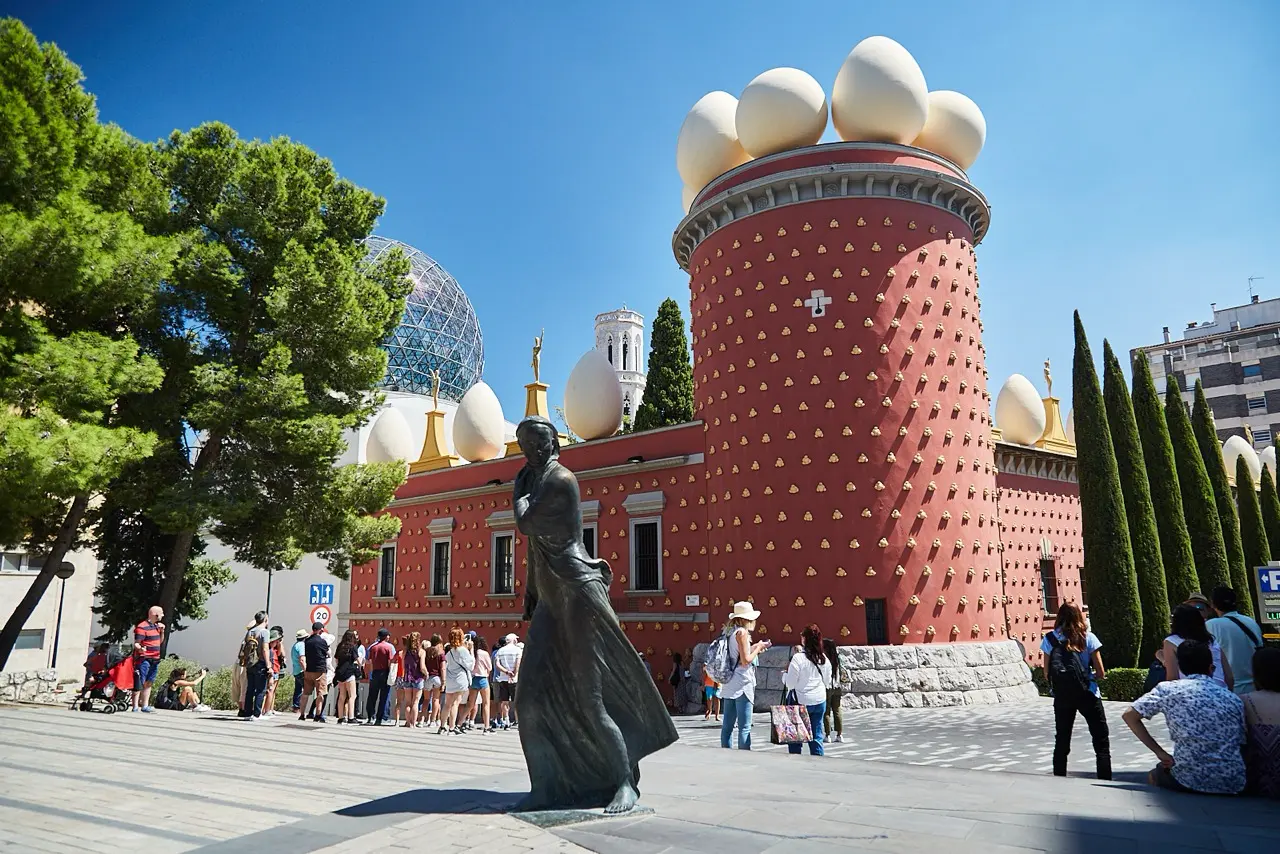 Dalí’s Figueres & Girona Tour