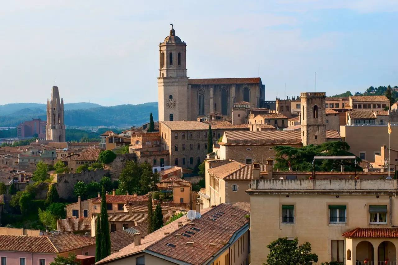 Visita Guiada por Girona Ciudad Medieval Juego de Tronos desde  Barcelona